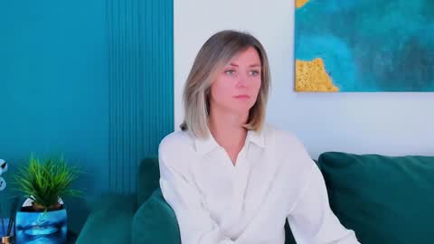 cutemirage online show from September 26, 2:36 pm