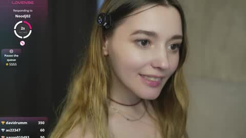 Mary online show from May 27, 1:57 am