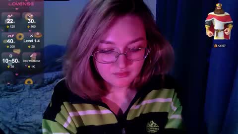 cutepie33 online show from September 16, 4:43 pm