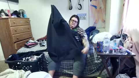 Cutetea online show from December 13, 8:04 pm