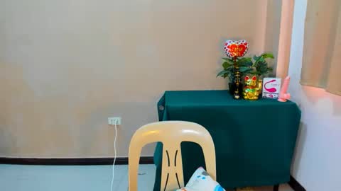 cutie_asianwoman online show from September 23, 6:40 am