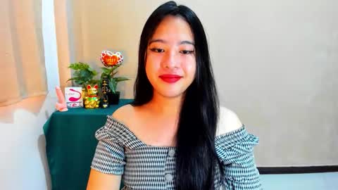 cutie_asianwoman online show from November 1, 8:13 am