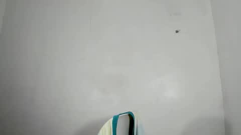 Snapshot of cutie_luwi chatting on September 17, 5:44 am luwi online show from September 17, 5:44 am