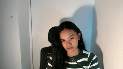 cutiee_lily2 online show from June 5, 1:45 am