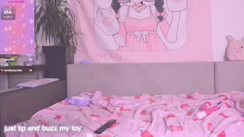 cutielanalova online show from October 18, 7:18 pm