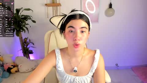 Liz online show from April 8, 12:02 am