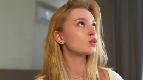 EMILY online show from October 20, 1:16 pm