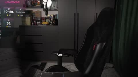 Helen Blossom online show from April 8, 8:01 pm