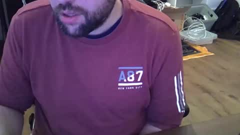 Snapshot of cyrsug chatting on October 20, 2:00 pm cyrsug online show from October 20, 2:00 pm