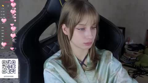 cyyberwhore online show from December 4, 10:20 pm