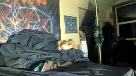 Andrew Thomas online show from October 25, 8:46 am