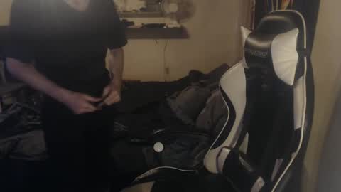 Snapshot of d0pey42o chatting on February 6, 9:32 am D0pey42O online show from February 6, 9:32 am