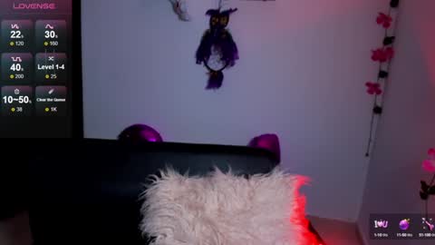 Ailyn  online show from January 26, 11:50 pm