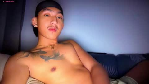 Snapshot of daario_nahariss chatting on October 15, 7:58 pm online show from October 15, 7:58 pm