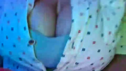 Daddett iS Wett online show from February 8, 8:32 pm