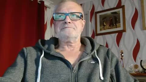 Brian ... online show from October 9, 8:25 pm