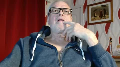 Brian ... online show from February 26, 9:07 pm