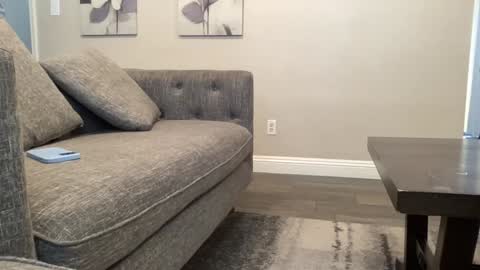 Belle  Email daddydaycarecb  online show from April 19, 2:29 pm