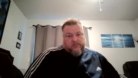 Daddy online show from April 3, 9:33 pm