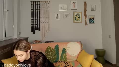 Zoe online show from October 15, 8:31 pm