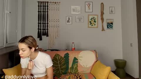 Zoe online show from October 14, 8:23 pm