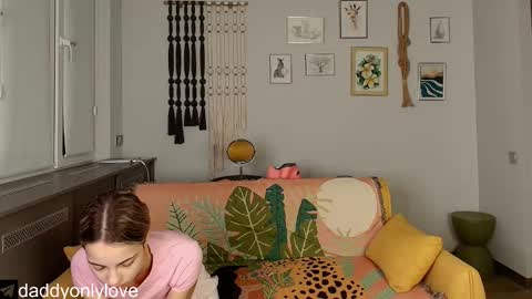 Zoe online show from October 18, 8:13 pm