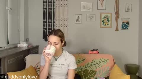 Zoe online show from November 9, 9:06 pm