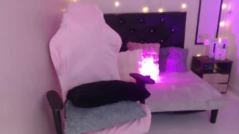 amanda online show from May 7, 6:47 pm