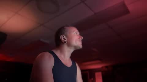 daemon online show from October 15, 3:21 am