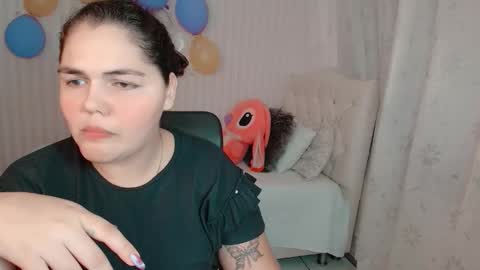 daeneryslove_doll online show from October 25, 8:02 am