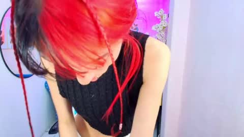 dafne huges online show from September 11, 7:48 pm