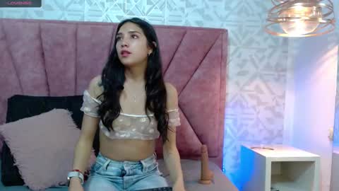 dafnee_e online show from February 17, 10:16 pm