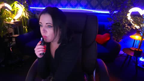 Snapshot of dafni_mon chatting on February 4, 1:48 pm Dafni Mon online show from February 4, 1:48 pm