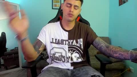 my name is Jhon and I live in colombia online show from December 9, 11:58 am