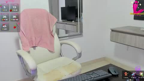 Dahian  online show from October 2, 12:15 pm