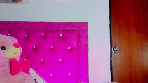    online show from November 5, 7:43 am