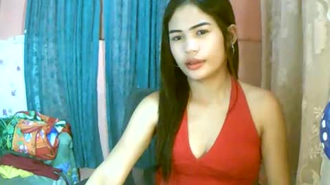 Im Dahlia online show from May 18, 11:16 am