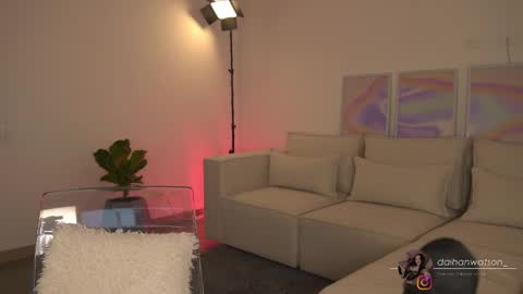 Snapshot of daihanwatson_ chatting on March 2, 4:50 am Dai independent online show from March 2, 4:50 am
