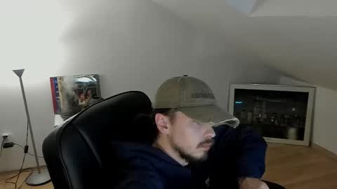 Snapshot of daimon_hall chatting on October 26, 1:28 am Daimon  online show from October 26, 1:28 am