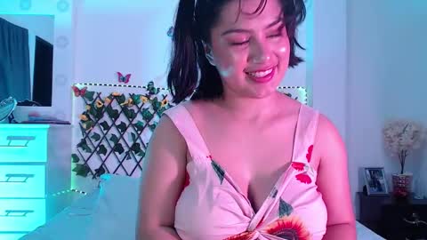 daisy_girll online show from October 16, 11:10 am