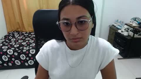 Snapshot of daisy_hot_x chatting on October 6, 9:43 pm Daisy hot x online show from October 6, 9:43 pm