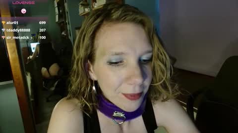 daisy_lovely online show from November 1, 5:28 am