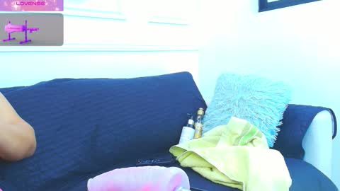 Daisy Price online show from November 5, 11:12 am