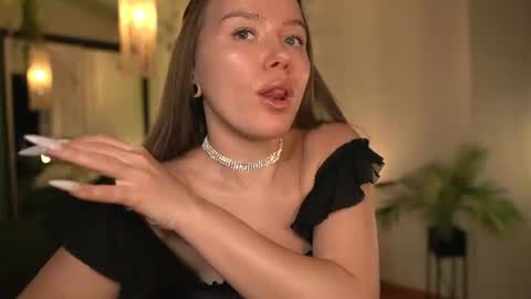 Stacey online show from June 19, 6:03 pm