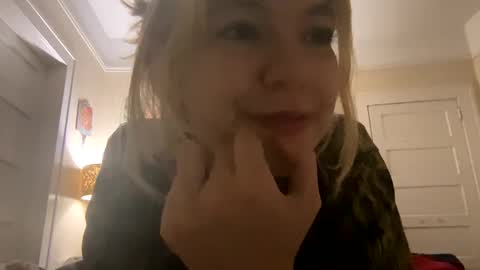 Snapshot of daisybaby699 chatting on January 13, 9:41 am DaisyB3 online show from January 13, 9:41 am