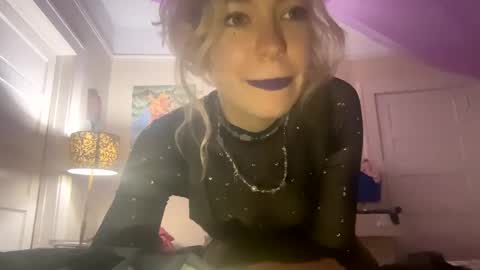 Snapshot of daisybaby699 chatting on January 1, 2:30 am DaisyB3 online show from January 1, 2:30 am