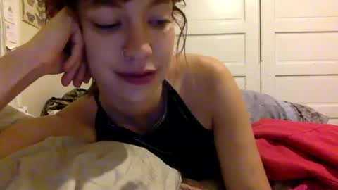 Snapshot of daisybaby699 chatting on September 24, 6:42 am DaisyB3 online show from September 24, 6:42 am