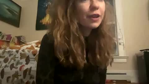 Snapshot of daisybaby699 chatting on February 25, 8:14 am DaisyB3 online show from February 25, 8:14 am