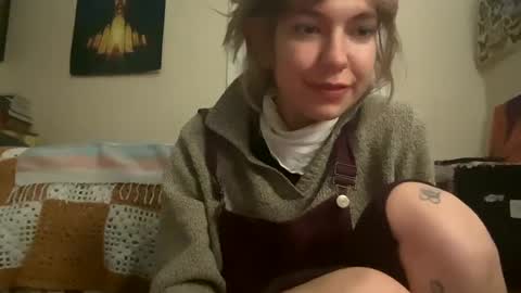 Snapshot of daisybaby699 chatting on February 24, 6:05 am DaisyB3 online show from February 24, 6:05 am