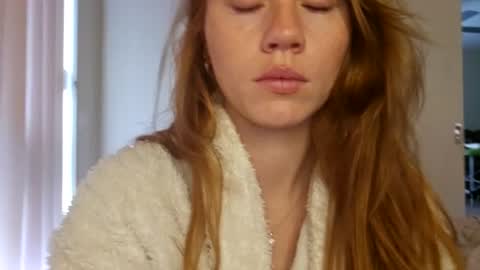 Daisy online show from July 7, 2:35 am